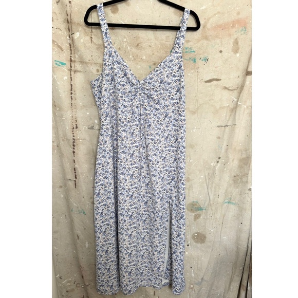 Abercrombie & Fitch Cinch Front Midi Dress with Slit - Picture 2 of 7